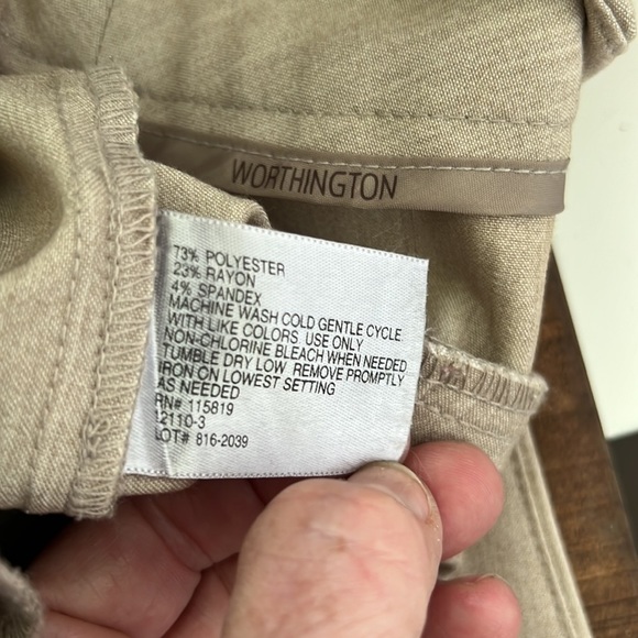 𝅺WORTHINGTON Modern Fit Cuffed Walking Shorts Tan - Picture 8 of 8